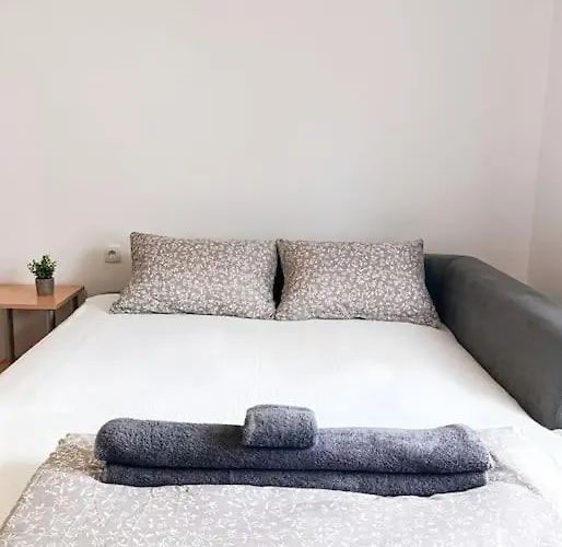 Quiet And Renovated Free Parking Free Wifi Apartmán *