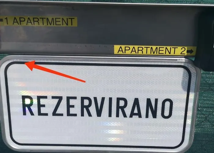 Quiet And Renovated Free Parking Free Wifi Apartmán